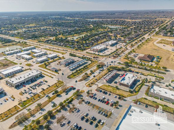 Kingsley Crossing: 12180 West Broadway St., Pearland, TX 77584